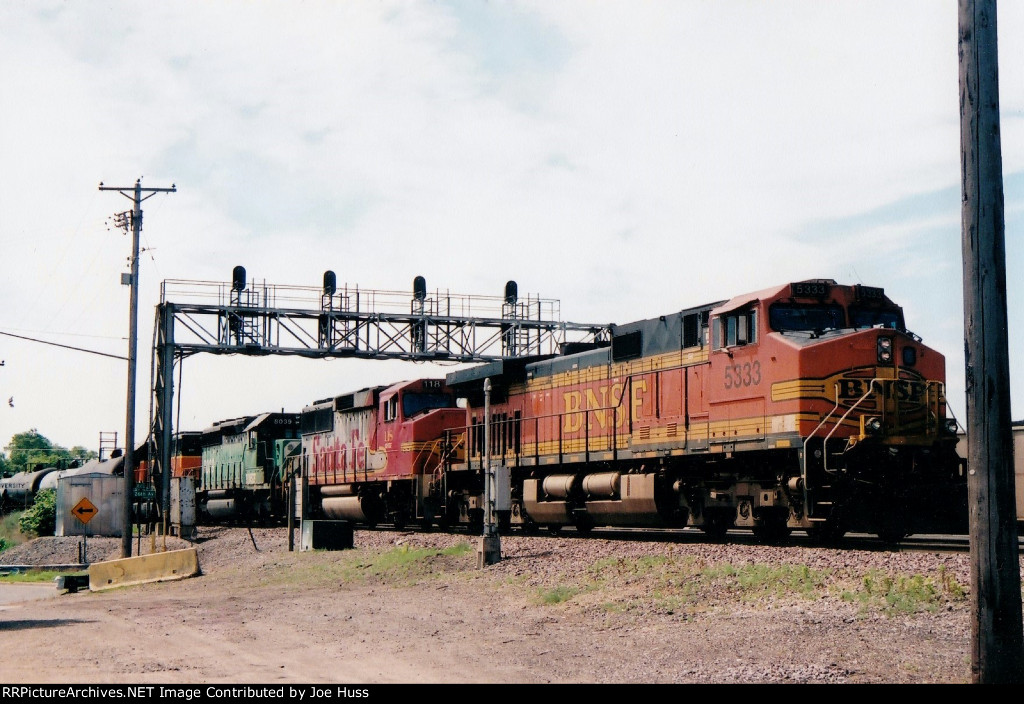 BNSF 5333 West